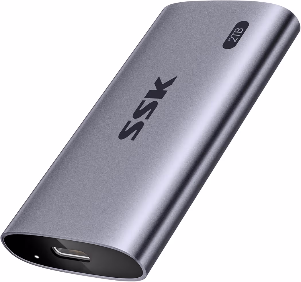 SSK Portable SSD 2TB connected to Galaxy S26 Ultra for high-speed video transfers